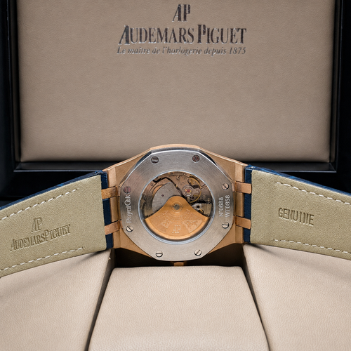 AUDEMARS PIGUET ROYAL OAK CUERO GENUINO AZUL